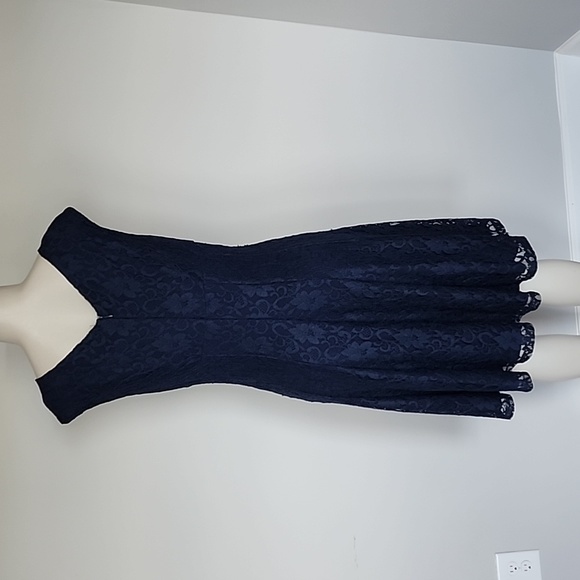 Lauren Ralph Lauren navy blue lace cap sleeve dress-10 - Picture 4 of 8
